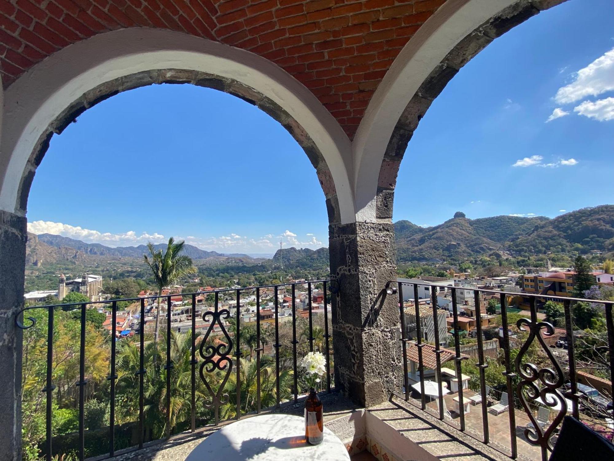 Posada Del Tepozteco - Hotel & Gallery Tepoztlan Ngoại thất bức ảnh